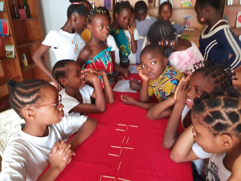 Photo INSER Action Sociale : En classe